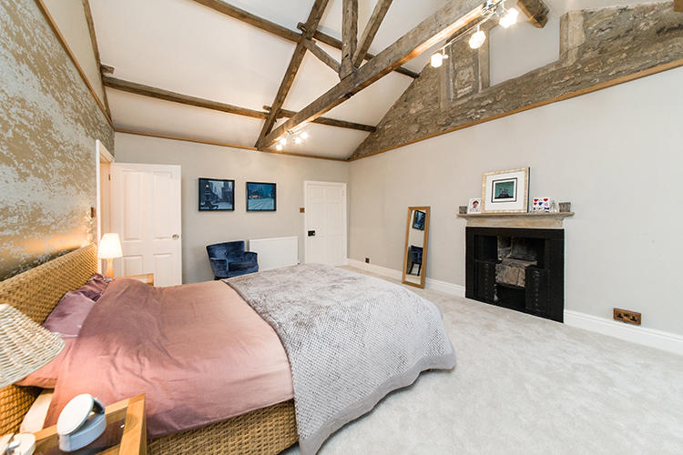 Dalton Hall bedroom